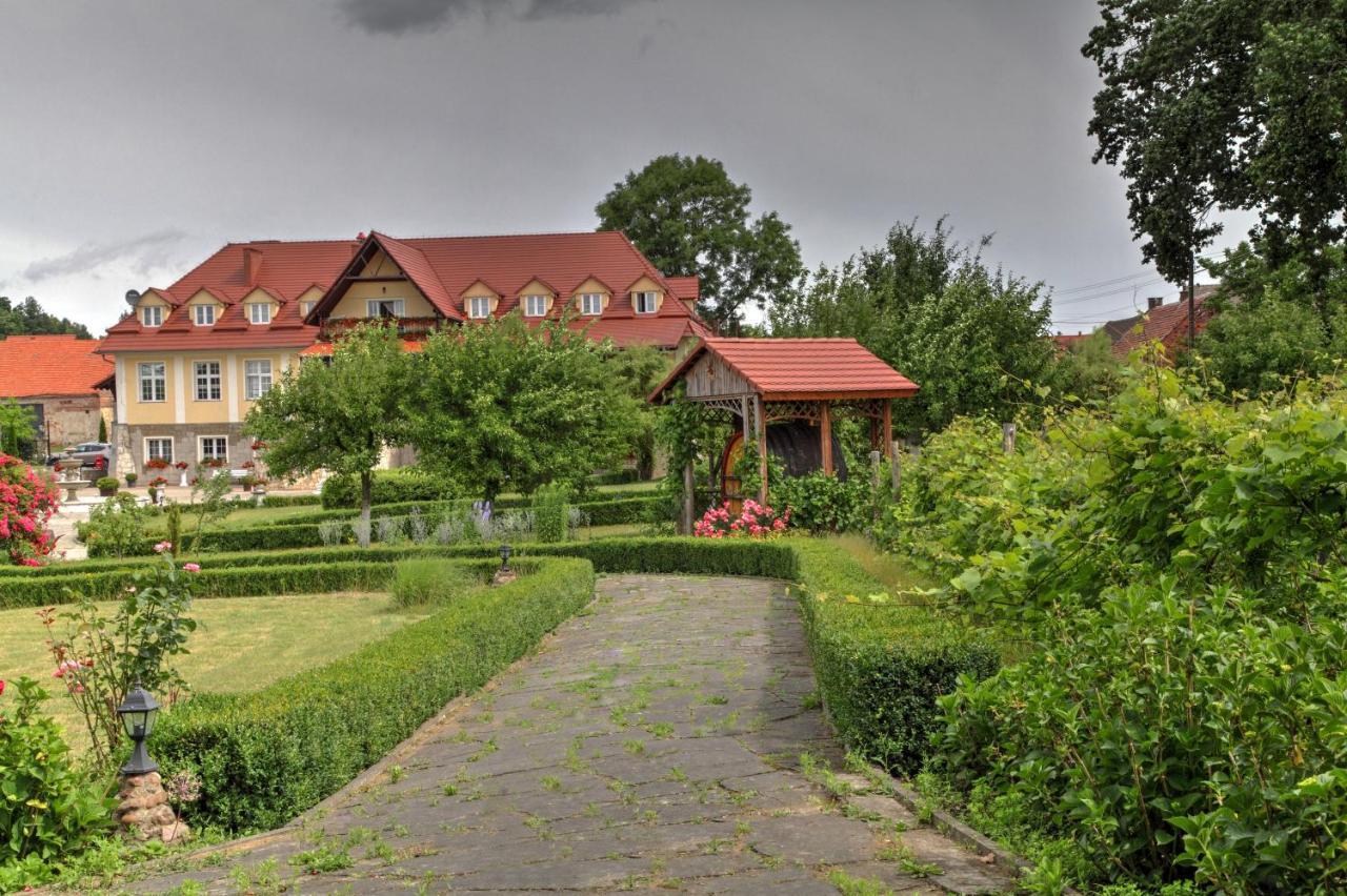 Zespół Pałacowo-Parkowy Bądzów Polkowice Exterior foto